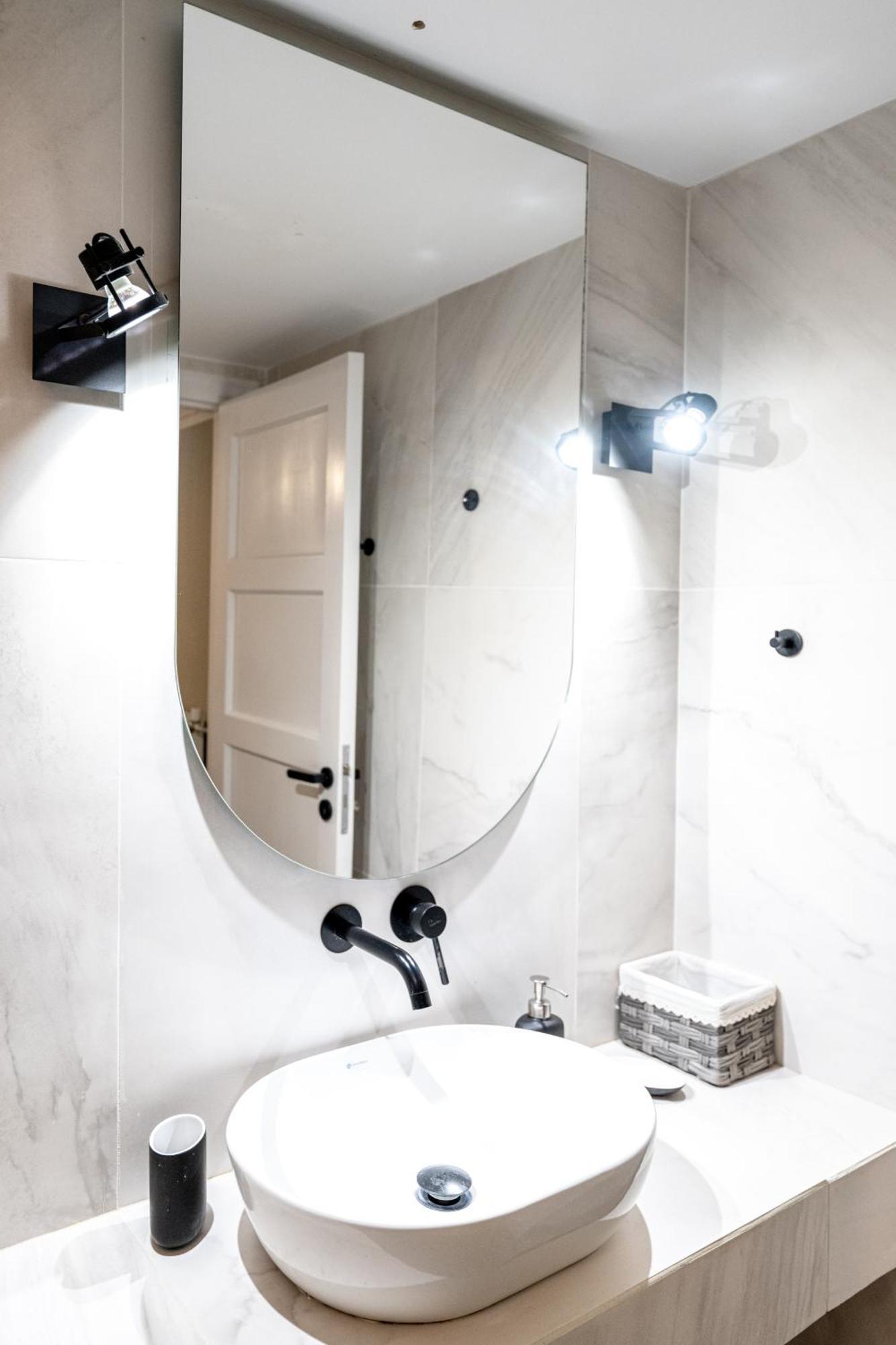 Entire Apartment - Heart Of Афіни Екстер'єр фото